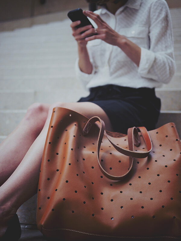 leather tote bag